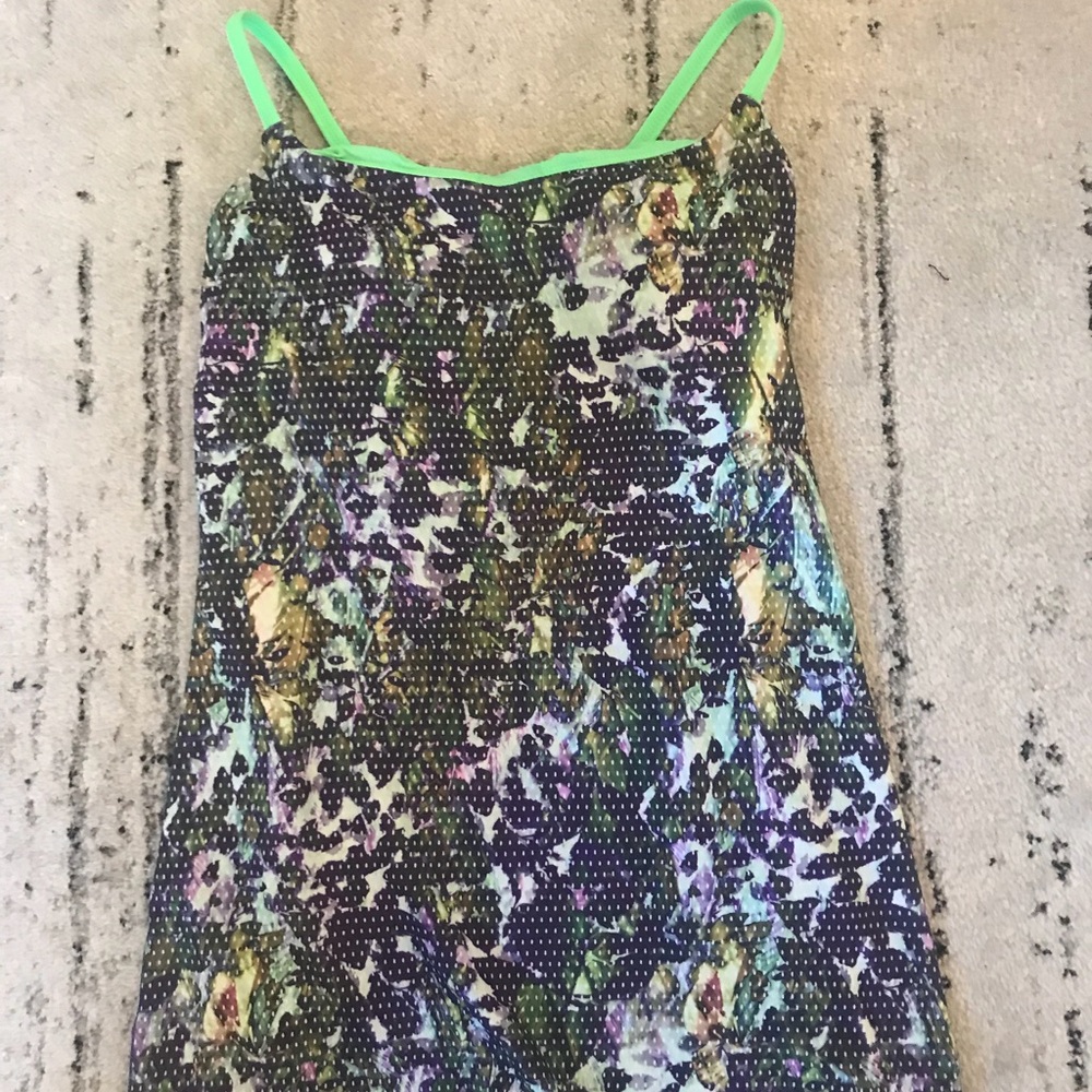 LULULEMON-built in bra tank